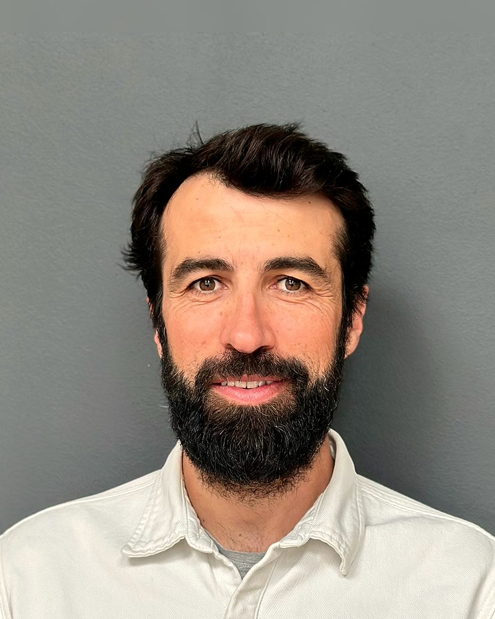 Portrait d'Adrien Viaud, associé développement OPENN